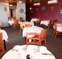 Riviera Motel - Holiday Sunshine Coast