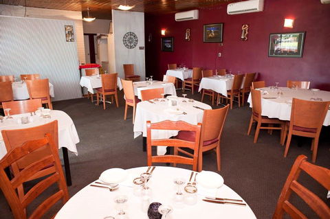 Riviera Motel - Holiday Sunshine Coast 0