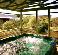 Rock of Ages Cottage BB - Holiday Sunshine Coast
