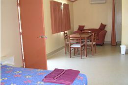 Rockingham Holiday Village - Sunshine Coast Tourism 2