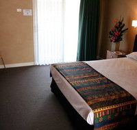 Rose  Crown Lodge - Sunshine Coast Tourism