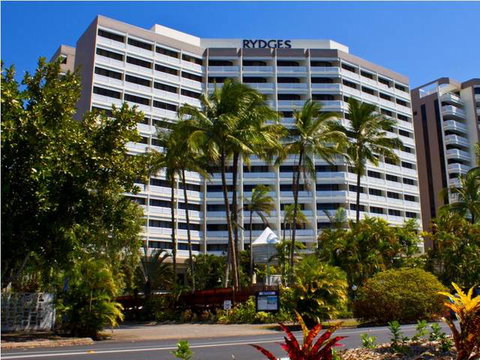 Rydges Esplanade Resort Cairns - Holiday Sunshine Coast 1