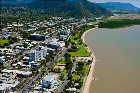 Rydges Esplanade Resort Cairns - Holiday Sunshine Coast 3