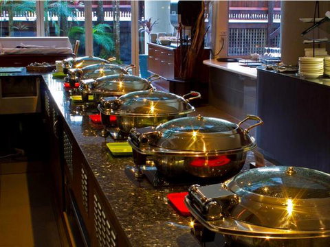 Rydges Esplanade Resort Cairns - Holiday Sunshine Coast 4