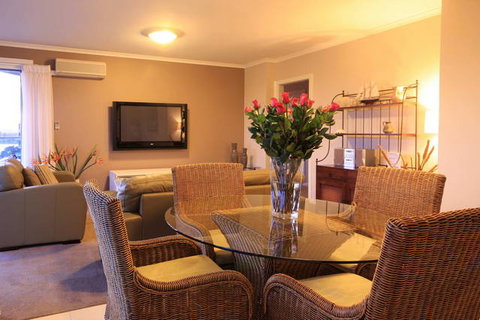 Sails Apartments - Sunshine Coast Tourism 5