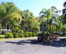 Sandalwood Van & Leisure Park - Holiday Sunshine Coast 0