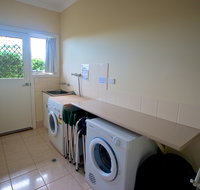 Searenity Holiday Accommodation - Sunshine Coast Tourism