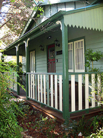 Strawberry Patch Cottage - Sunshine Coast Tourism 0