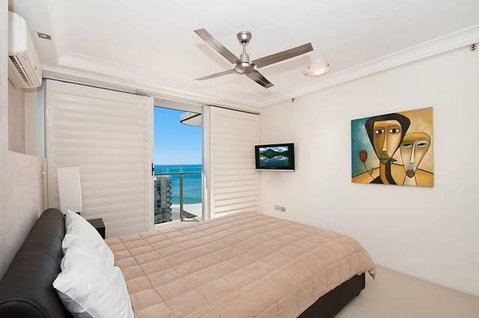Sunbird Beach Resort - Sunshine Coast Tourism 9