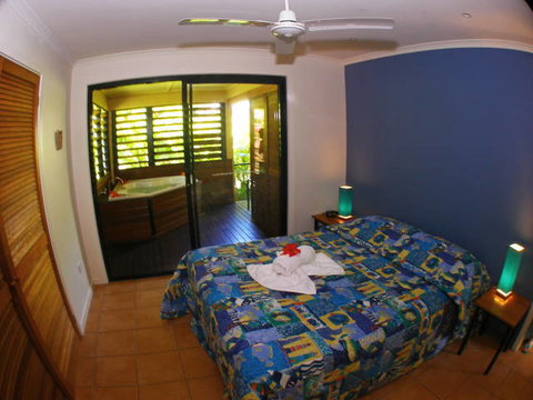 Sunbird Gardens - Sunshine Coast Tourism 2