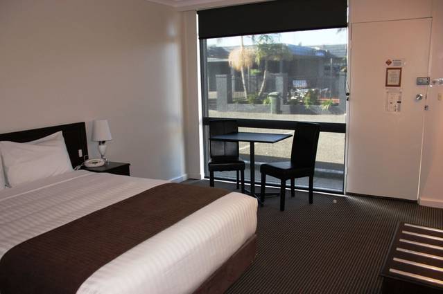 Ardeer VIC Holiday Sunshine Coast