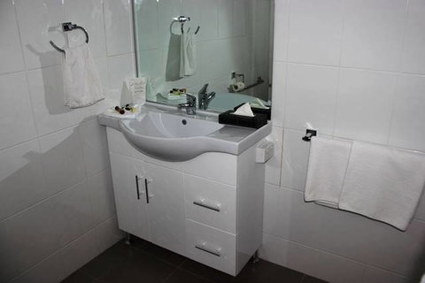 Sunshine Motor Inn - Sunshine Coast Tourism 10