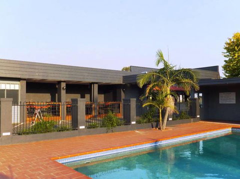 Sunshine Motor Inn - Sunshine Coast Tourism 14