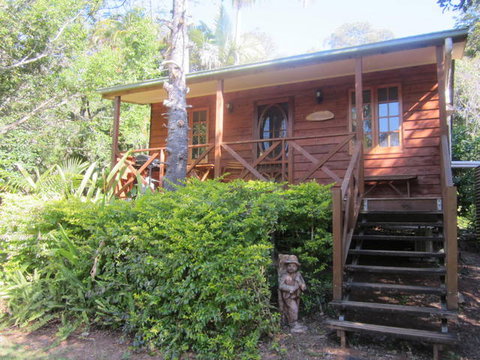 Sunshine Valley Cottages - Sunshine Coast Tourism 0