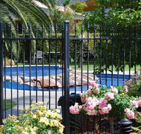 Sportsmans Motor Inn - Sunshine Coast Tourism