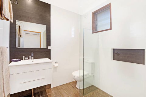 Wingham Motel - Holiday Sunshine Coast 14