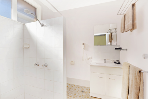 Wingham Motel - Holiday Sunshine Coast 5