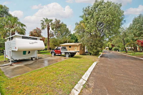 Acclaim Pine Grove Holiday Park - Sunshine Coast Tourism 10