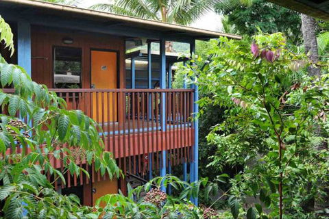 Airlie Beach Magnums Backpackers - Holiday Sunshine Coast 3