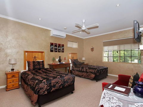 Armadale Cottage Bed And Breakfast - Holiday Sunshine Coast 6