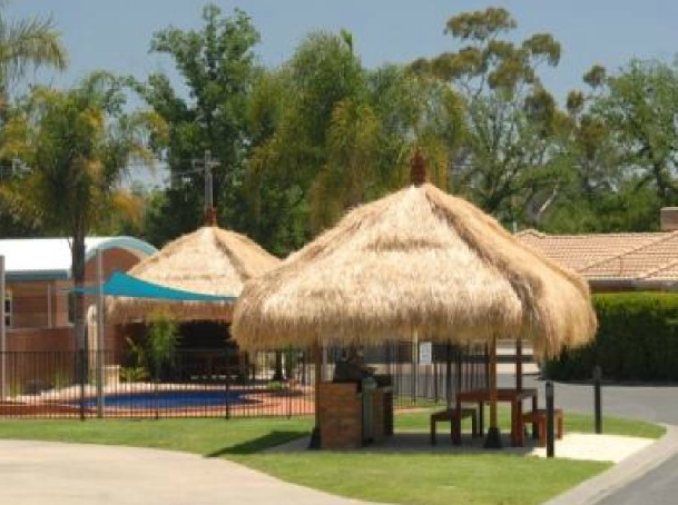 Tea House Motor Inn And Apartments - Sunshine Coast Tourism 2