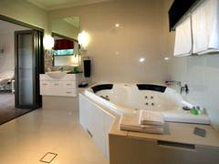 Terrigal Hinterland B&B - Sunshine Coast Tourism 6