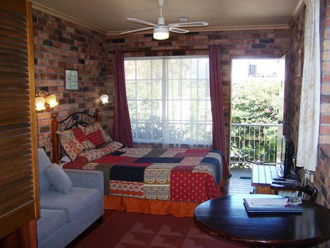 The Coachman Motor Inn - Holiday Sunshine Coast 2