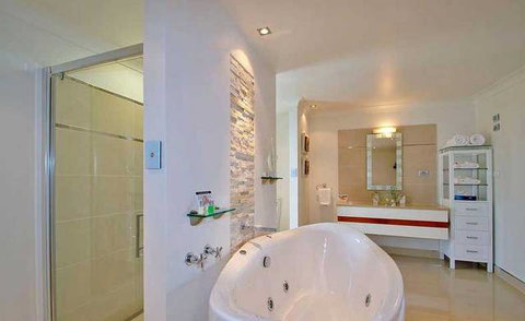 The Madsen Boutique Hotel - Sunshine Coast Tourism 3