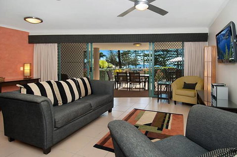 The Norfolks On Moffat Beach - Sunshine Coast Tourism 4
