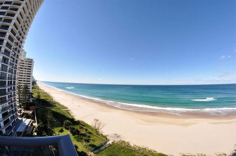 The Penthouses Apartments - Sunshine Coast Tourism 9