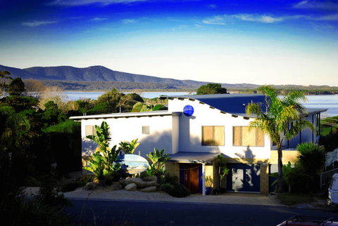 The Wave Oasis B&B - Holiday Sunshine Coast 0