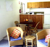 Ti Tree Holiday Apartments - Sunshine Coast Tourism