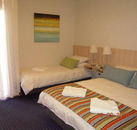 Tudor Inn Motel - Sunshine Coast Tourism