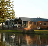 Two Shores Holiday Village - Holiday Sunshine Coast