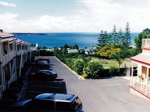 Twofold Bay Motor Inn - Sunshine Coast Tourism 0