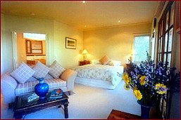 Valley Guest House - Sunshine Coast Tourism 4