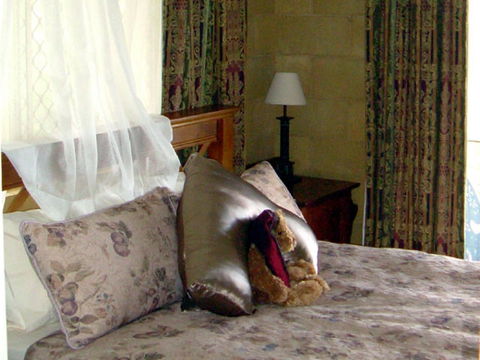 Wallaby Ridge Retreat - Sunshine Coast Tourism 3