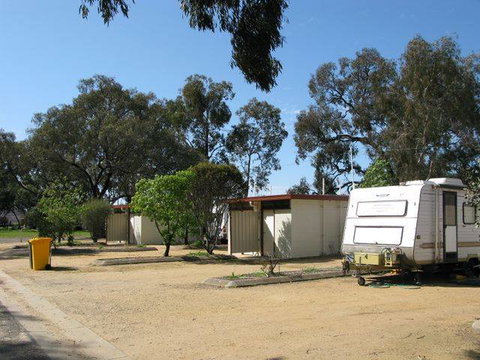 Warracknabeal Caravan Park - Sunshine Coast Tourism 1