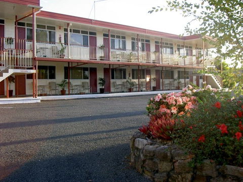 Waterview Motel - Sunshine Coast Tourism 3