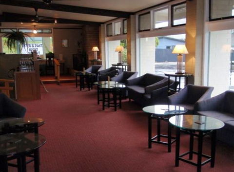 West Coaster Motel - Holiday Sunshine Coast 0