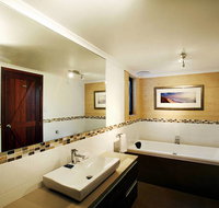 Whalers Cove Villas - Sunshine Coast Tourism