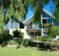 White Sands Holiday Villas - Sunshine Coast Tourism
