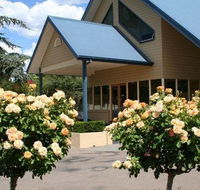 Willows Motel - Holiday Sunshine Coast