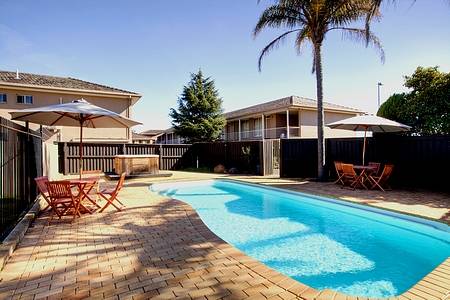 Winning Post Motor Inn - Sunshine Coast Tourism 2