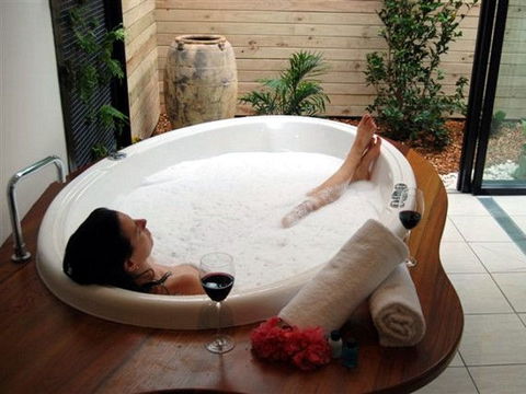 Witches Falls Cottages - Holiday Sunshine Coast 3