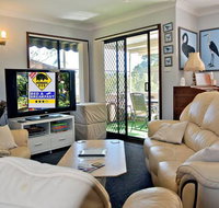 WOMBATS BB - Apartments - AAA 3.5 rated Gosford - Holiday Sunshine Coast