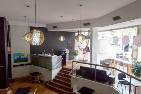 Y Hotel Hyde Park - Holiday Sunshine Coast 5