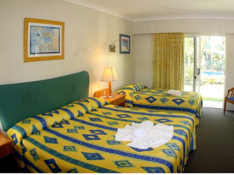 Yamba Aston Motel - Sunshine Coast Tourism 0
