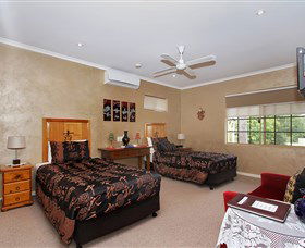 Armadale Cottage Bed And Breakfast - Holiday Sunshine Coast 1