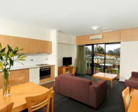 Assured Ascot Quays Apartment Hotel - Holiday Sunshine Coast 2